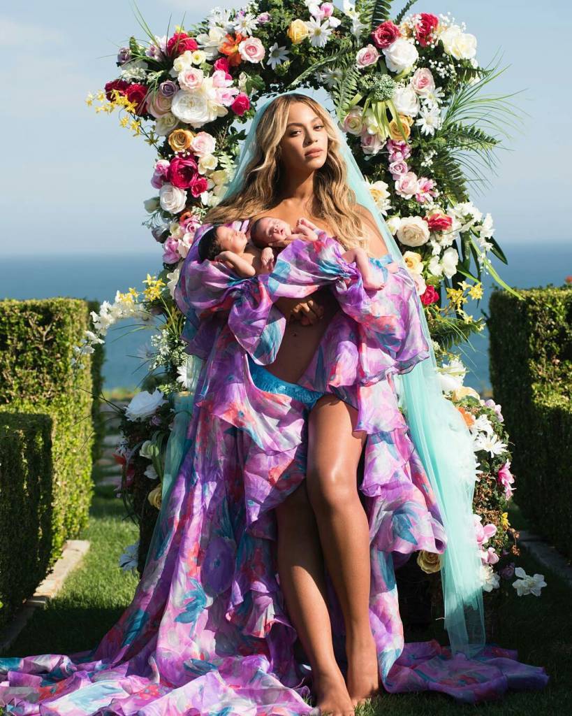 Beyoncé celebrates her twins Rumi and Sir's first month