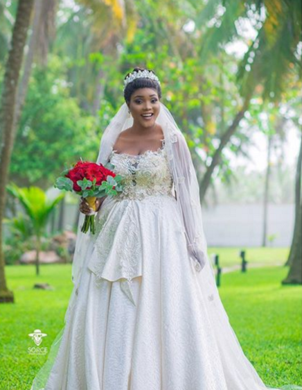 A-Plus and Akosua Vee’s beautiful white wedding - Photos