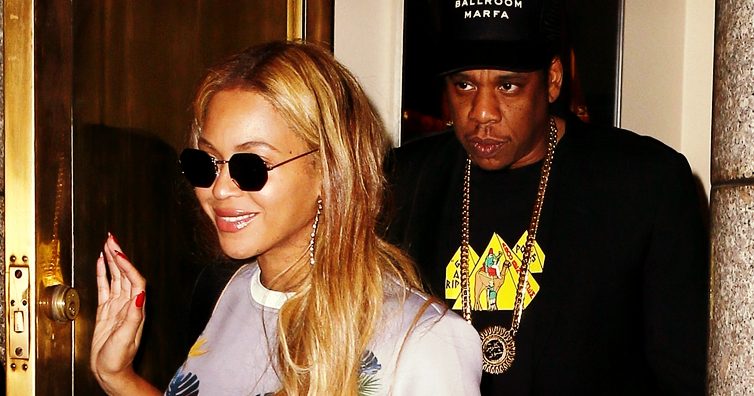 Beyonce Goes To Dinner With Jay-Z Without Pants