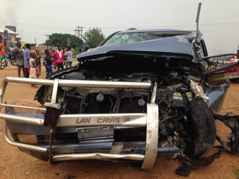 Six die in car crash on Suhum-Nsawam road