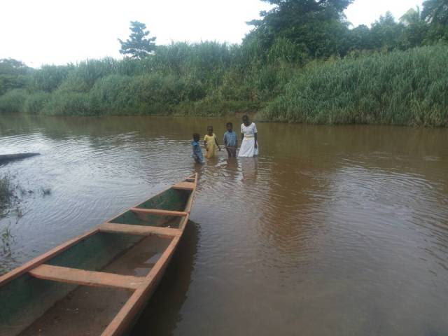 Pupils swim across Densu River to school in Eastern Region